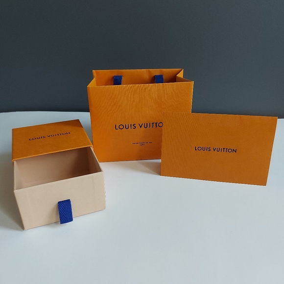 Louis Vuitton Set, Small Box, Bag and Envelope - Picture 2 of 14